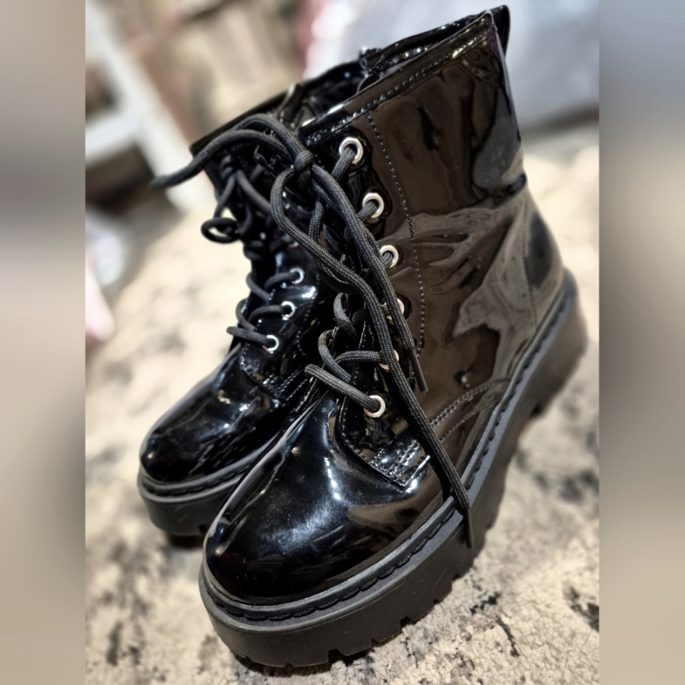 Steve Madden Black Leather Boots